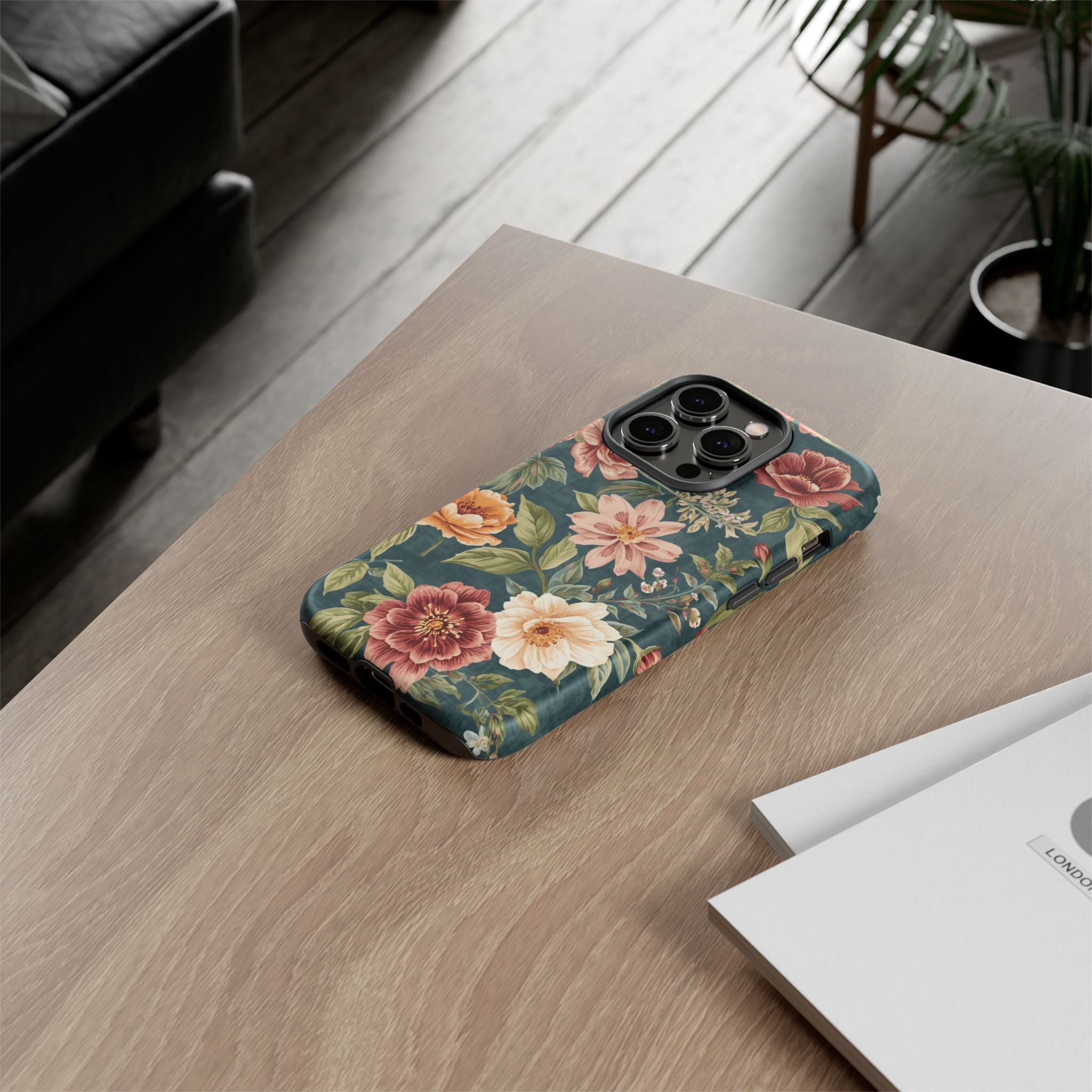 Floral Vintage Phone Case — Dark Green Rose Protective Case